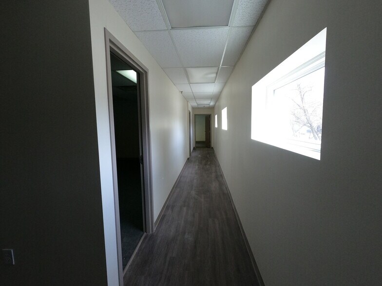 More Photos Of 845 Harrisburg Pike, Columbus Warehouse For Lease