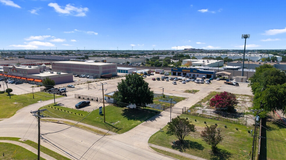 Primary Photo Of 3104 S Rigsbee Dr, Plano Industrial For Sale