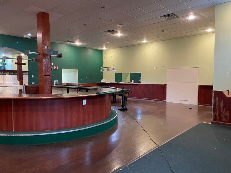 More Photos Of 199 Blue Ravine Rd, Folsom Freestanding For Lease