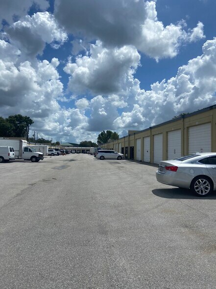 More Photos Of 3500 Aloma Ave, Winter Park Warehouse For Lease