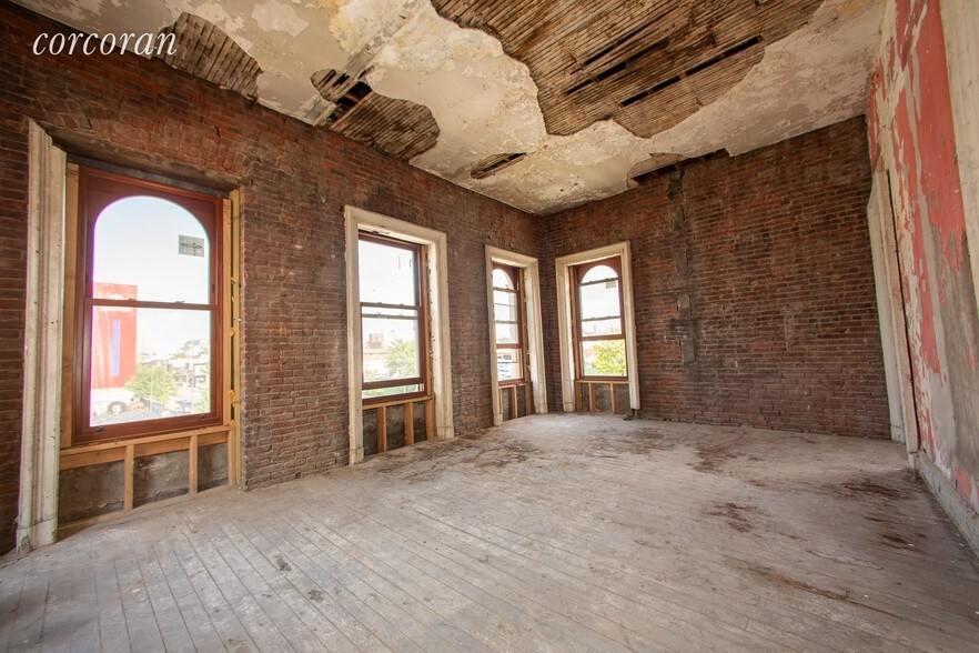 More Photos Of 360 3rd Ave, Brooklyn Storefront Retail Residential For Sale