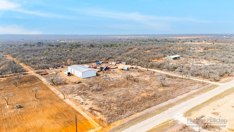 More Photos Of 1870 County Road 429, Pleasanton Warehouse For Sale