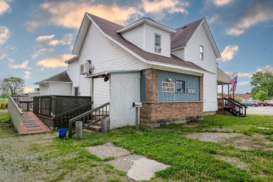 More Photos Of 1040 S Wayne St, Saint Marys Restaurant For Sale