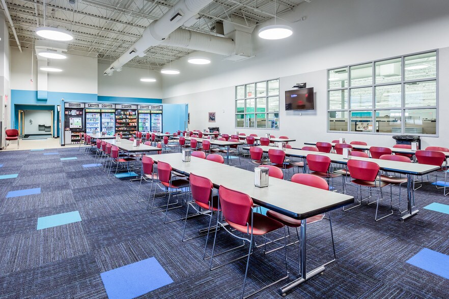 More Photos Of 4242 Sunset Dr, San Angelo Office For Sale