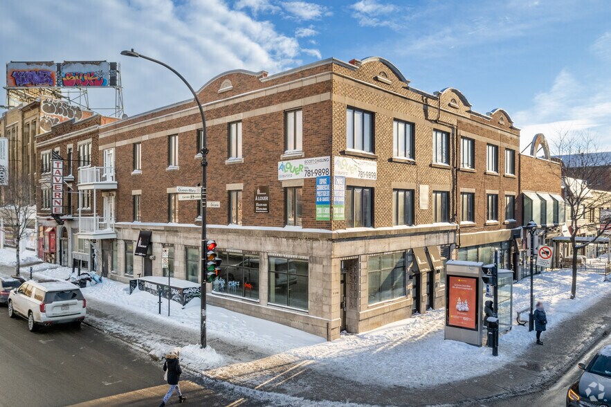 Primary Photo Of 5300-5316 Ch Queen-Mary, Montréal Storefront Retail Residential For Lease