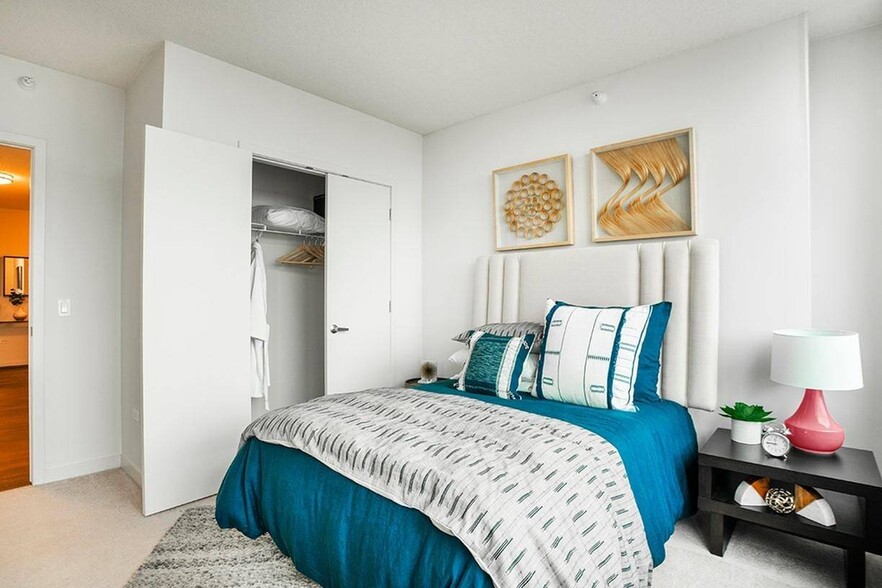 More Photos Of 555 W Kinzie St, Chicago Multifamily For Sale