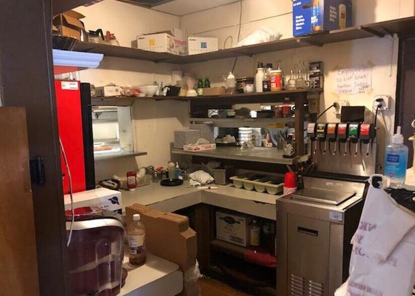 More Photos Of 3001-3006 Naamans Creek Rd, Boothwyn Storefront Retail Residential For Sale