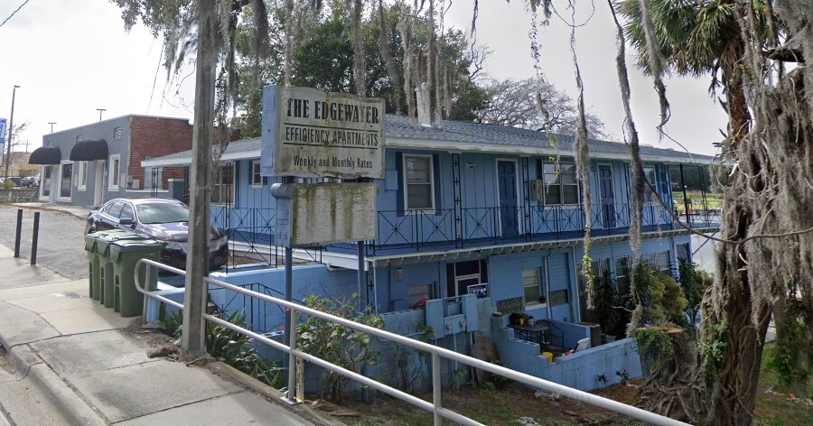 Primary Photo Of 1515 6th St NW, Winter Haven Apartments For Sale