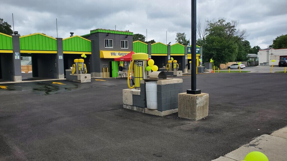 More Photos Of 801 W Roosevelt Rd, Maywood Carwash For Sale