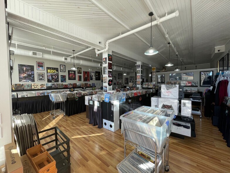 More Photos Of 610 E Fearing St, Elizabeth City General Retail For Lease