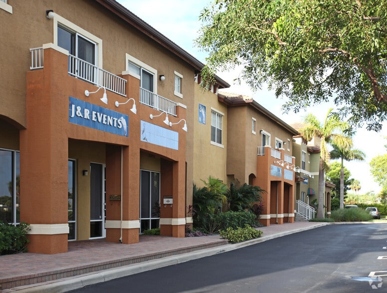 More Photos Of 200 Lindell Blvd, Delray Beach Office Residential For Lease