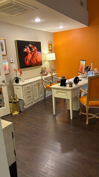 More Photos Of 14343 Torrey Chase Blvd, Houston Office For Sale