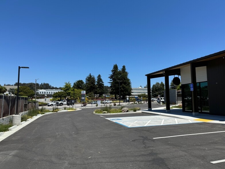 More Photos Of 1505 Commercial Way, Santa Cruz Restaurant For Sale