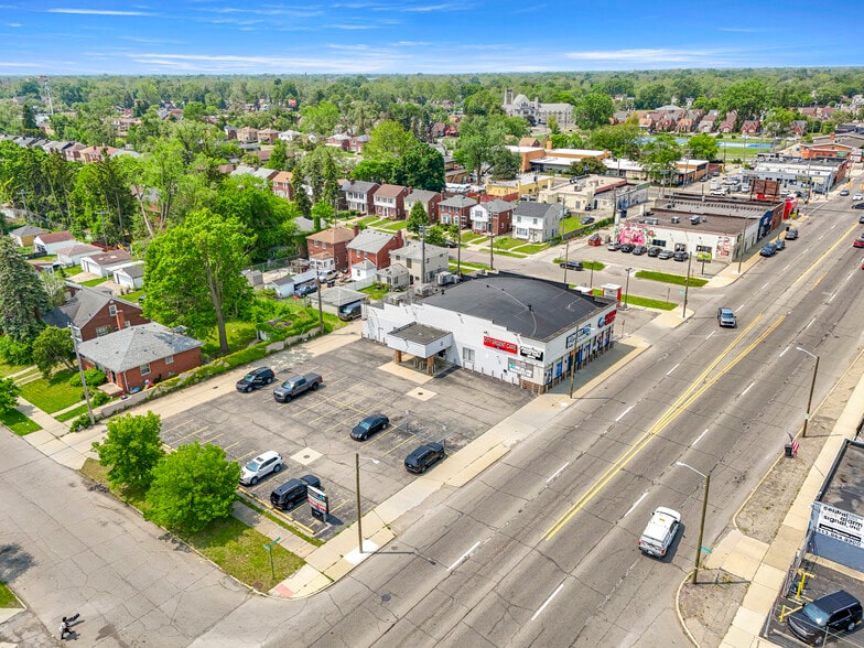 More Photos Of 13403 W 7 Mile Rd, Detroit Medical For Lease