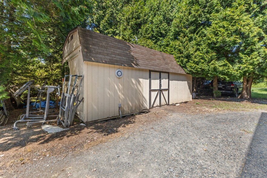 More Photos Of 1262-1264 US-22, Lebanon Auto Repair For Sale