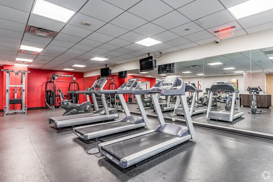 More Photos Of 8280 Willow Oaks Corporate Dr, Fairfax Coworking Space