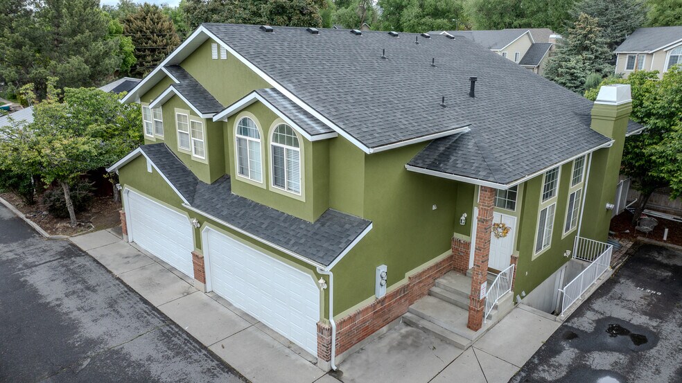 More Photos Of 1140 E Elgin Ave, Millcreek Multifamily For Sale