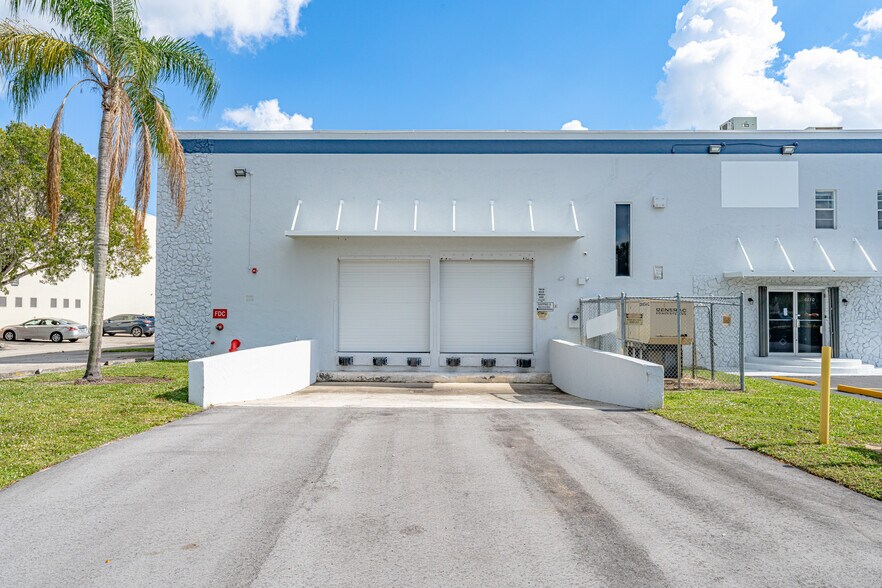 More Photos Of 6630 NW 16th Ter, Fort Lauderdale Warehouse For Sale