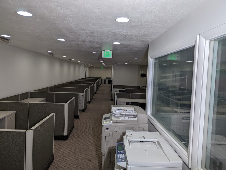 More Photos Of 332 E 3300 S, Salt Lake City Light Distribution For Lease