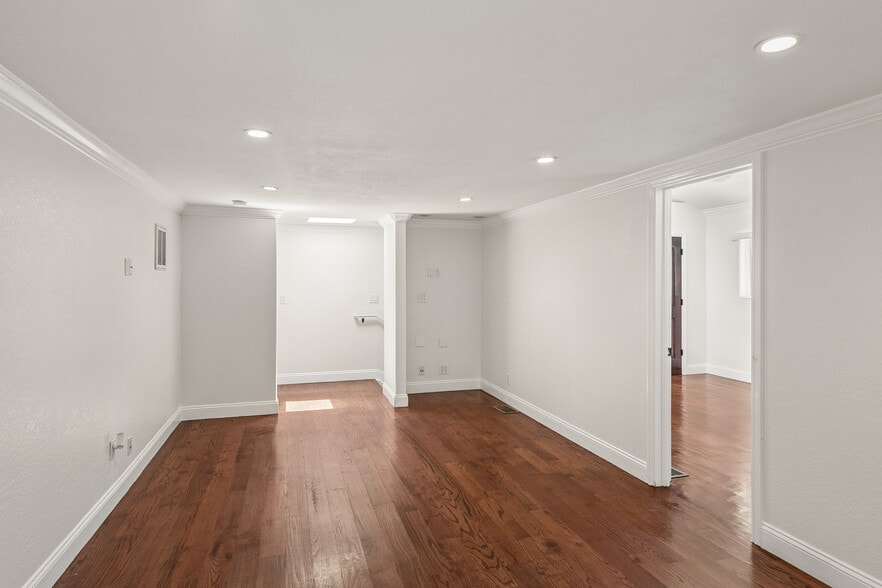 More Photos Of 76 Sunol St, San Jose Warehouse For Sale