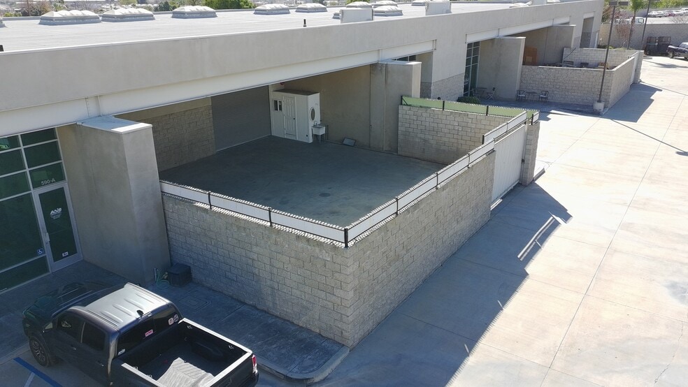 More Photos Of 590 Maple Ct, Colton Manufacturing For Lease