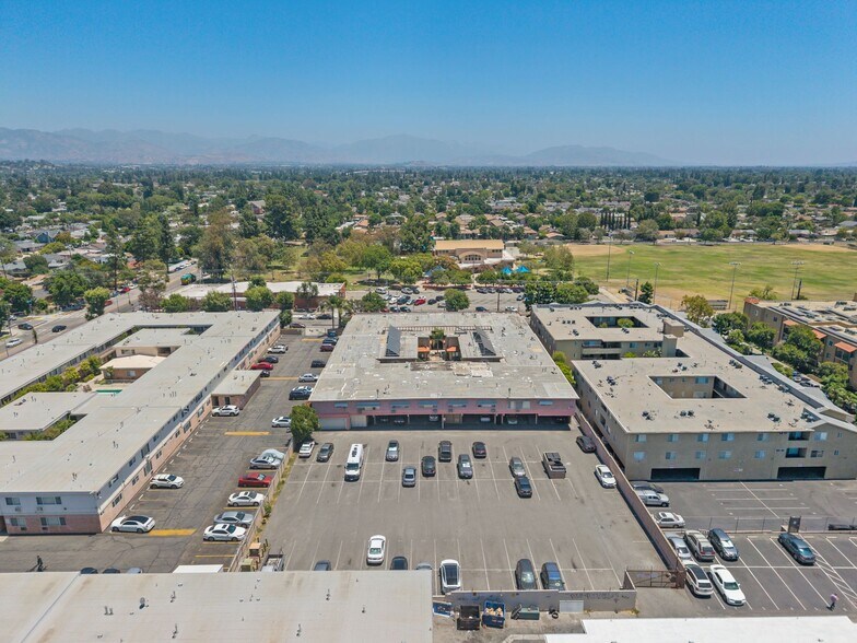 More Photos Of 10625 Petit Ave, Granada Hills Apartments For Sale