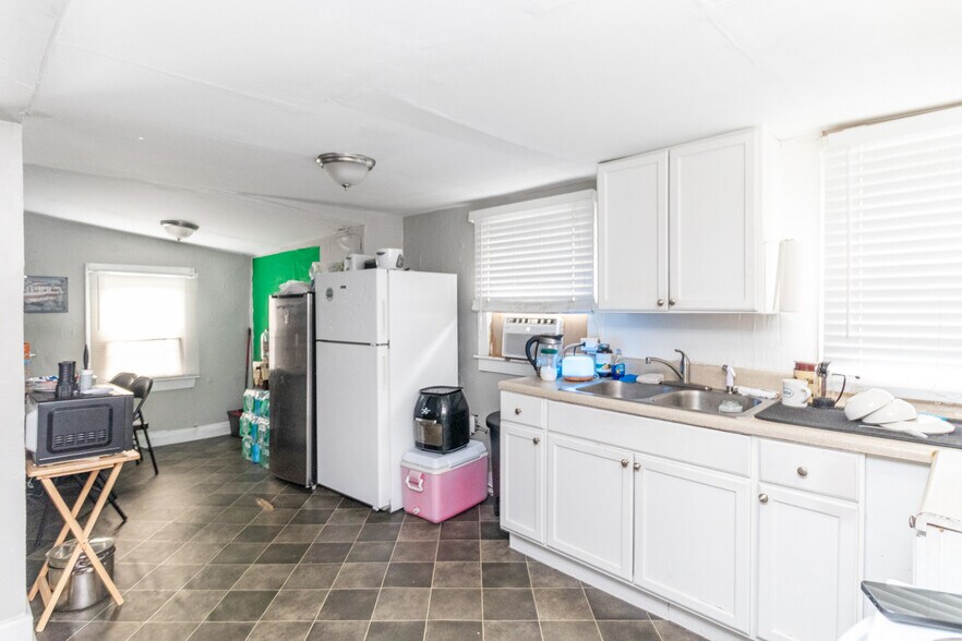 More Photos Of 1806 Meharry Blvd, Nashville Apartments For Sale