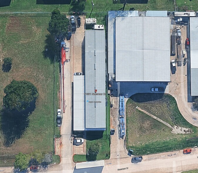 More Photos Of 11321 Neeshaw Dr, Houston Office For Sale