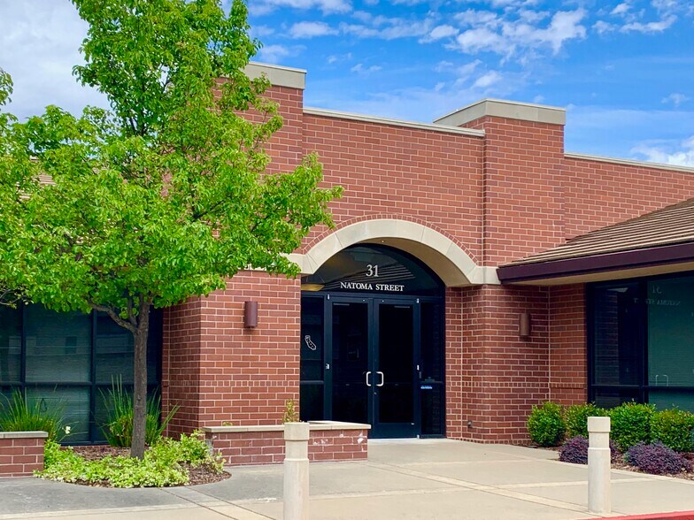 More Photos Of 31 Natoma St, Folsom Medical For Lease