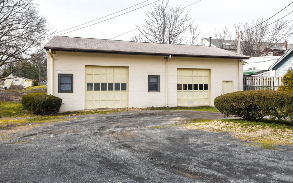 Primary Photo Of 309 Lynwood Ave, Rockledge Warehouse For Lease