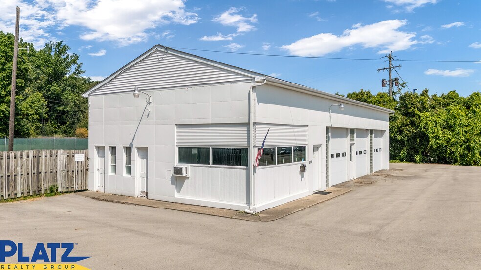 More Photos Of 5720 Market St, Youngstown Auto Repair For Sale