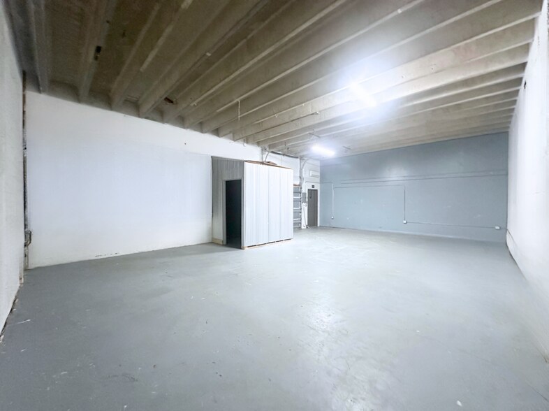 More Photos Of 1211 Okeechobee Rd, West Palm Beach Flex For Lease