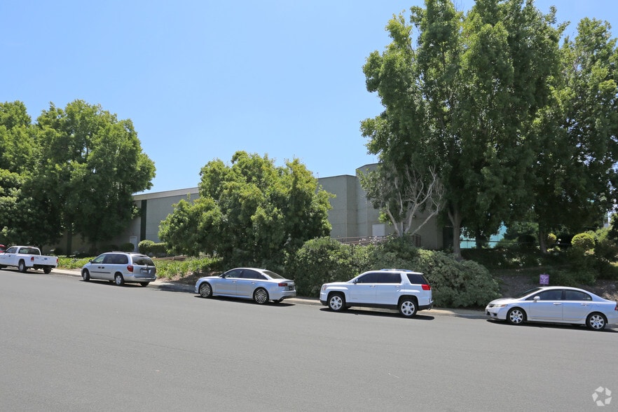 More Photos Of 5858 Dryden Pl, Carlsbad Research And Development For Lease