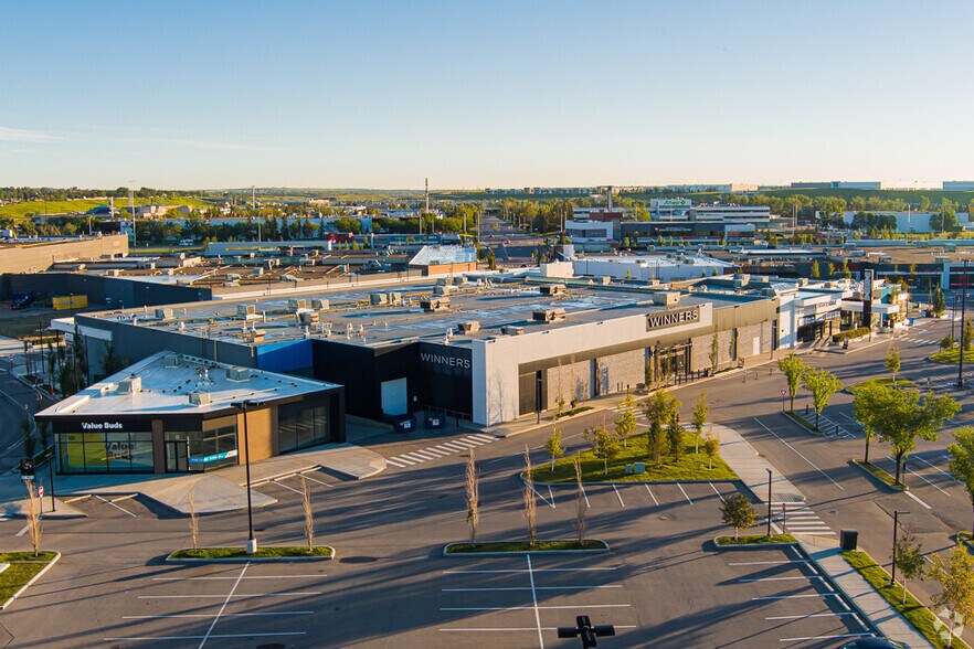 More Photos Of 901 64th Ave NE, Calgary Unknown For Lease