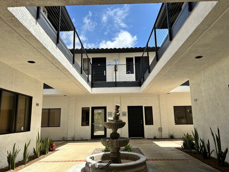 More Photos Of 24953 Paseo De Valencia, Laguna Hills Medical For Lease