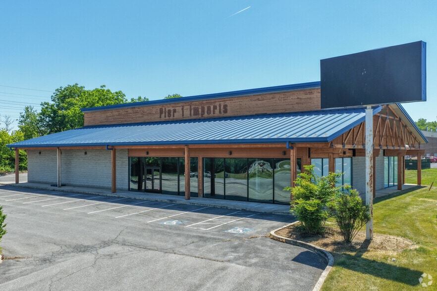 More Photos Of 142 Park City Ctr, Lancaster Unknown For Lease