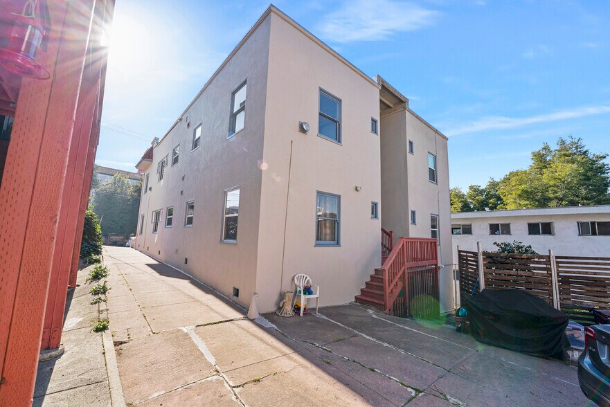 More Photos Of 256 29th St, Oakland Apartments For Sale