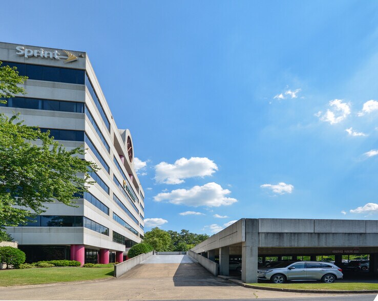 More Photos Of 900 S Shackleford Rd, Little Rock Office For Lease