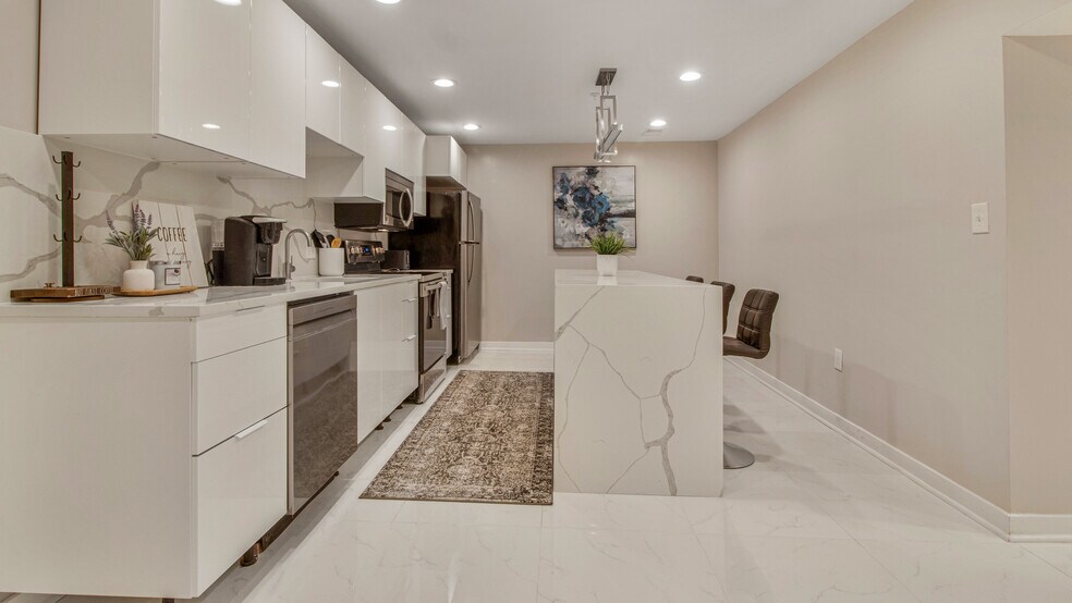 More Photos Of 1414-1416 Pennsylvania Ave SE, Washington Apartments For Sale