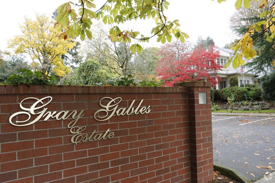 More Photos Of 3009 SE Chestnut St, Portland Lodge Meeting Hall For Lease
