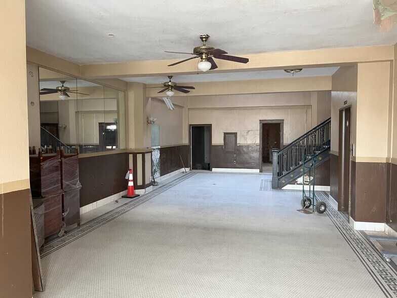 More Photos Of 727 Milam St, Shreveport Apartments For Sale