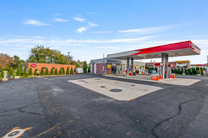 More Photos Of 741 N Cedar Crest Blvd, Allentown Service Station For Sale