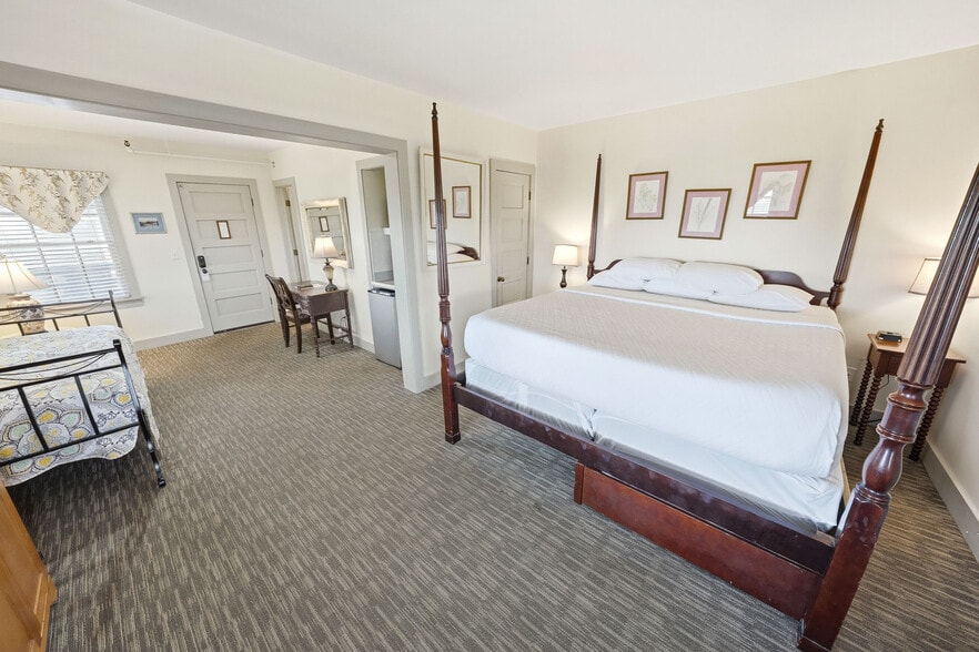 More Photos Of 6715 S Croatan Hwy, Nags Head Hotel For Sale