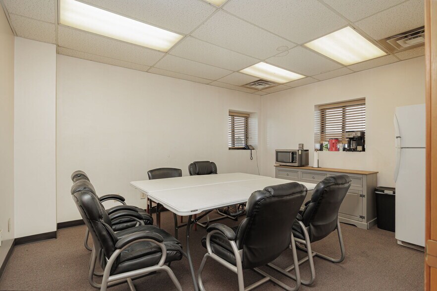 More Photos Of 801 Woodsdale Rd, Elwood Warehouse For Sale