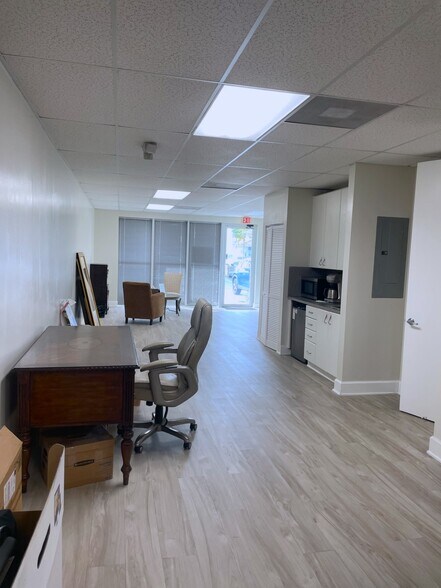 More Photos Of 5220 S University Dr, Davie Office For Sale
