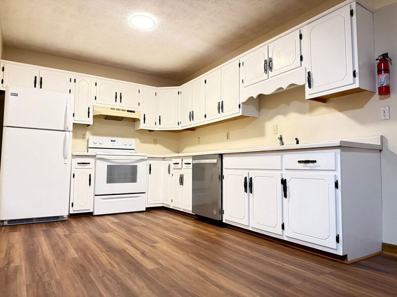 More Photos Of 4725 Mint Rd, Maryville Apartments For Sale