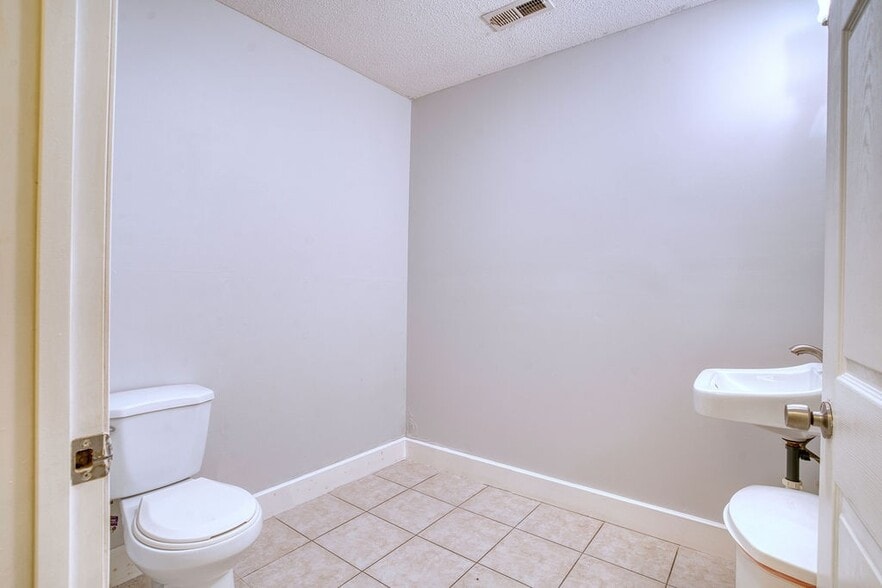 More Photos Of 226 E Main St, Union Storefront Retail Residential For Sale