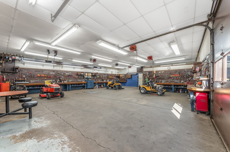 More Photos Of 5 Larison Ln, Ringoes Storefront Retail Office For Sale