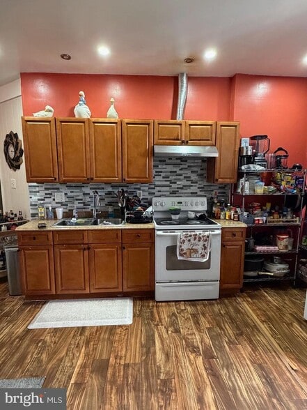 More Photos Of 1431 S 58th St, Philadelphia Storefront Retail Residential For Sale