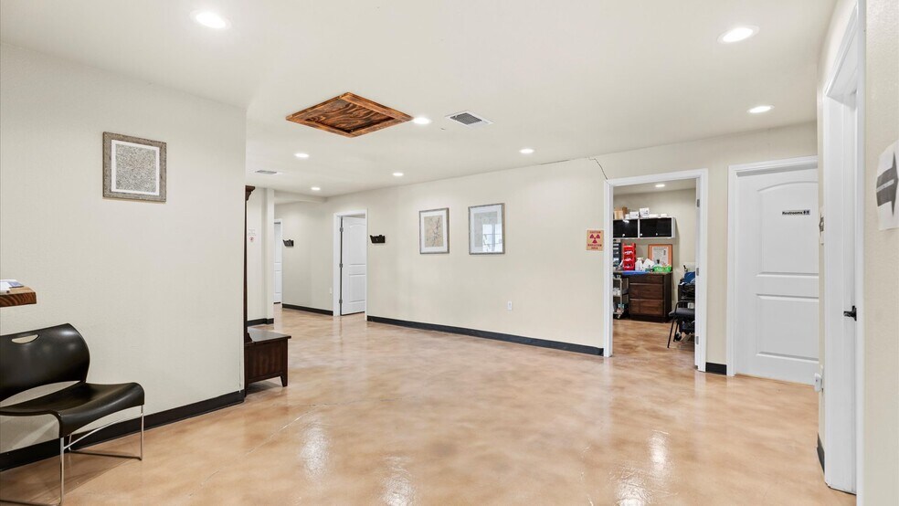 More Photos Of 9050 FM 78 Rd, Converse Medical For Sale